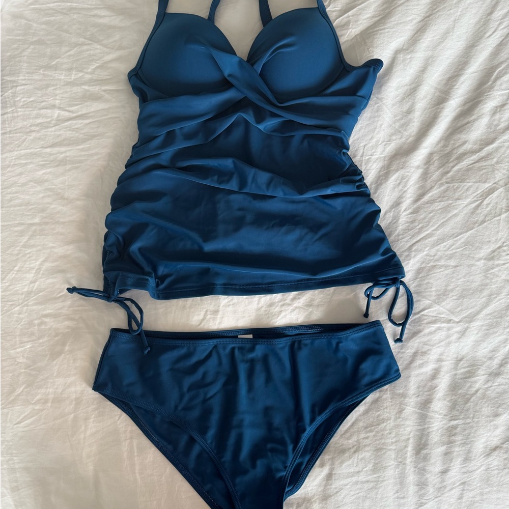 Stunning Teal Blue Tankini Swimsuit - NWOT